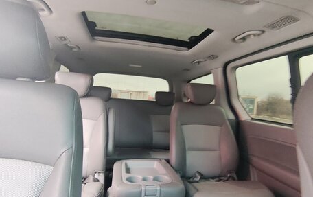 Hyundai Grand Starex Grand Starex I рестайлинг 2, 2010 год, 1 550 000 рублей, 8 фотография