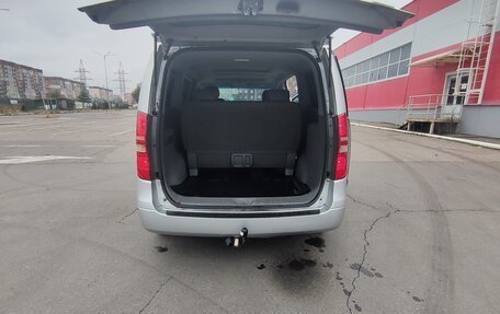 Hyundai Grand Starex Grand Starex I рестайлинг 2, 2010 год, 1 550 000 рублей, 10 фотография