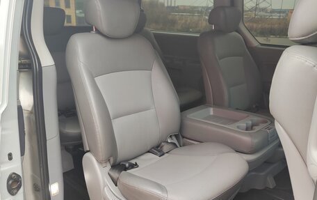 Hyundai Grand Starex Grand Starex I рестайлинг 2, 2010 год, 1 550 000 рублей, 5 фотография