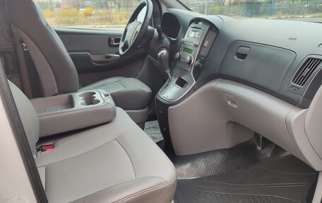 Hyundai Grand Starex Grand Starex I рестайлинг 2, 2010 год, 1 550 000 рублей, 7 фотография