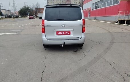 Hyundai Grand Starex Grand Starex I рестайлинг 2, 2010 год, 1 550 000 рублей, 4 фотография