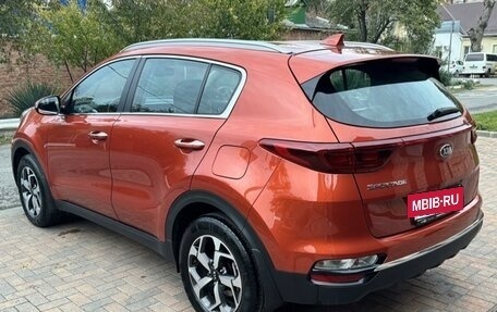 KIA Sportage IV рестайлинг, 2019 год, 2 200 000 рублей, 2 фотография