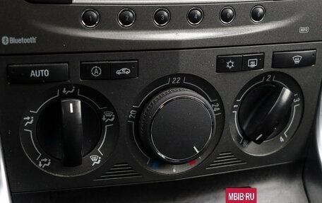 Opel Antara I, 2013 год, 989 000 рублей, 15 фотография