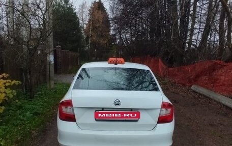 Skoda Rapid I, 2016 год, 500 000 рублей, 3 фотография