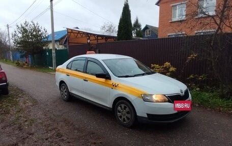 Skoda Rapid I, 2016 год, 500 000 рублей, 2 фотография