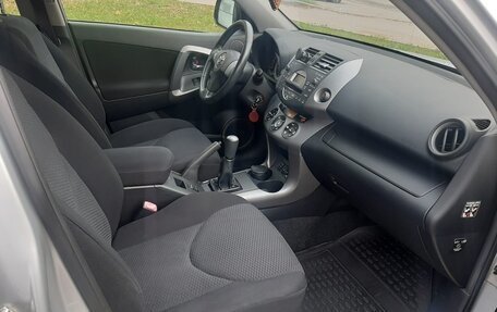 Toyota RAV4, 2007 год, 1 200 000 рублей, 17 фотография