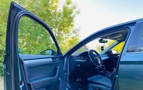 Skoda Superb III рестайлинг, 2017 год, 1 700 000 рублей, 5 фотография