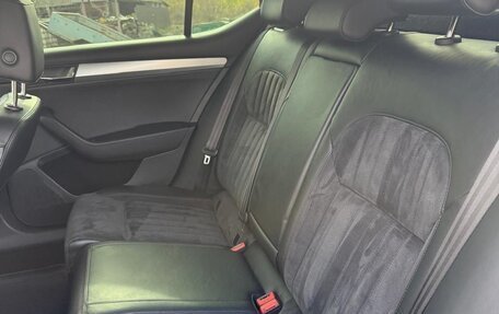 Skoda Superb III рестайлинг, 2017 год, 1 700 000 рублей, 10 фотография