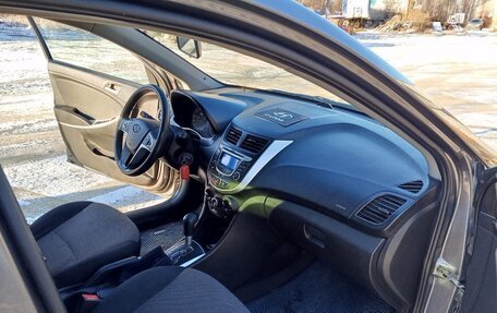 Hyundai Solaris II рестайлинг, 2012 год, 650 000 рублей, 7 фотография