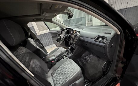 Volkswagen Tiguan II, 2021 год, 2 695 000 рублей, 5 фотография