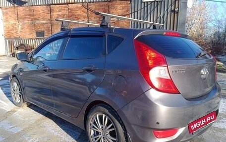 Hyundai Solaris II рестайлинг, 2012 год, 650 000 рублей, 10 фотография