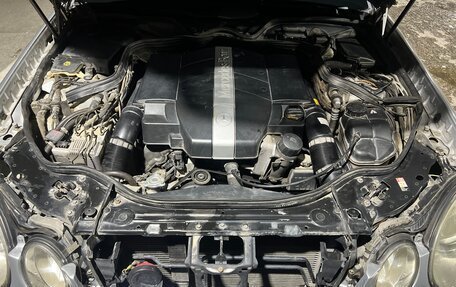 Mercedes-Benz E-Класс, 2002 год, 1 050 000 рублей, 13 фотография