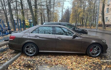 Mercedes-Benz E-Класс, 2013 год, 1 850 000 рублей, 4 фотография