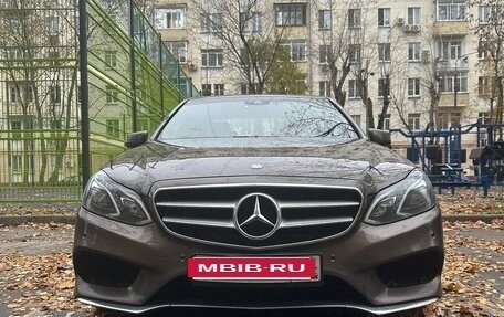 Mercedes-Benz E-Класс, 2013 год, 1 850 000 рублей, 3 фотография