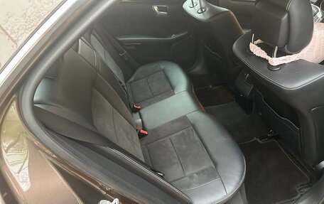 Mercedes-Benz E-Класс, 2013 год, 1 850 000 рублей, 15 фотография