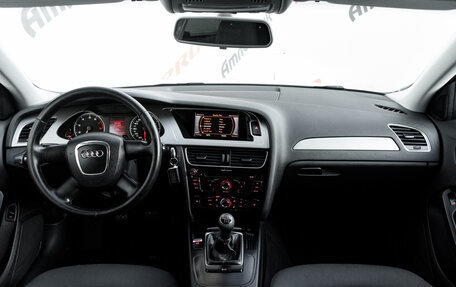 Audi A4, 2011 год, 1 275 000 рублей, 12 фотография