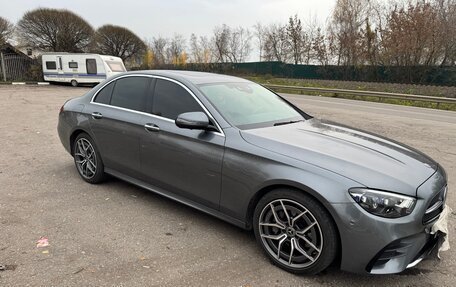 Mercedes-Benz E-Класс, 2020 год, 5 850 000 рублей, 3 фотография