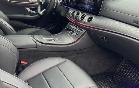 Mercedes-Benz E-Класс, 2020 год, 5 850 000 рублей, 10 фотография