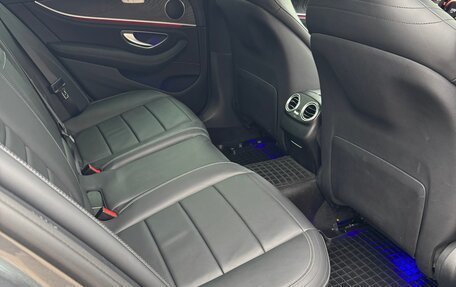 Mercedes-Benz E-Класс, 2020 год, 5 850 000 рублей, 8 фотография