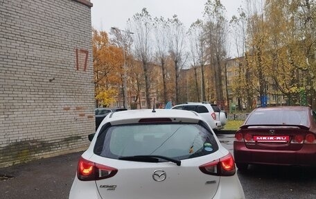 Mazda Demio IV, 2017 год, 1 000 000 рублей, 2 фотография