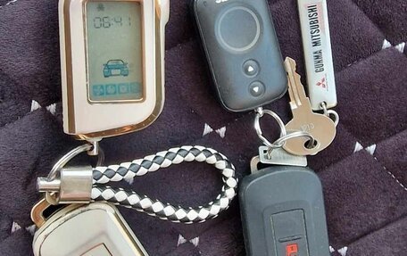 Mitsubishi Outlander III рестайлинг 3, 2015 год, 2 150 000 рублей, 28 фотография