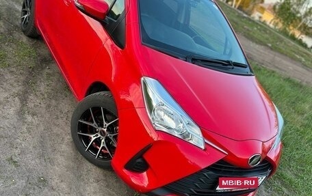 Toyota Vitz, 2019 год, 1 059 000 рублей, 4 фотография