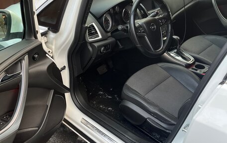 Opel Astra J, 2013 год, 895 000 рублей, 6 фотография