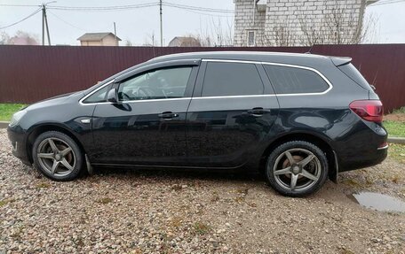 Opel Astra J, 2014 год, 1 080 000 рублей, 1 фотография