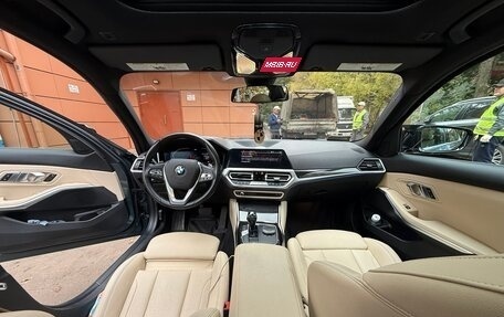 BMW 3 серия, 2021 год, 3 900 000 рублей, 10 фотография