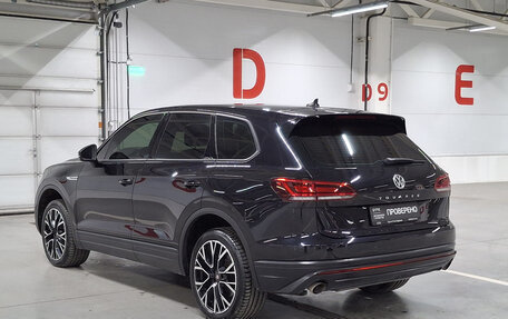 Volkswagen Touareg III, 2019 год, 4 999 000 рублей, 11 фотография