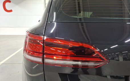 Volkswagen Touareg III, 2019 год, 4 999 000 рублей, 13 фотография