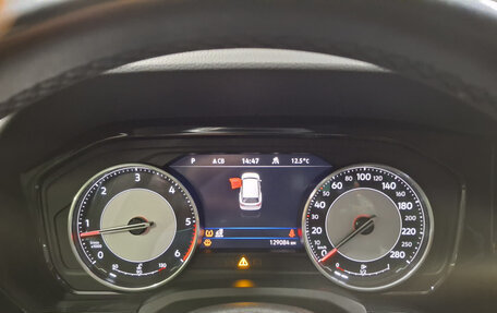 Volkswagen Touareg III, 2019 год, 4 999 000 рублей, 17 фотография