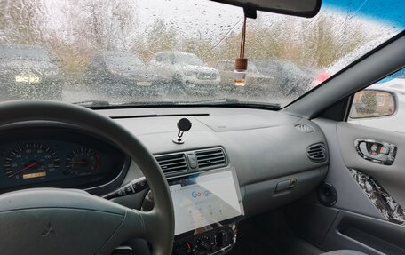 Mitsubishi Galant VIII, 2002 год, 300 000 рублей, 3 фотография