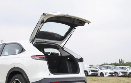 Honda Vezel, 2025 год, 2 400 000 рублей, 6 фотография