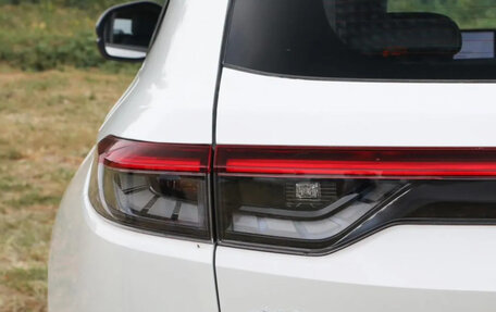 Honda Vezel, 2025 год, 2 400 000 рублей, 13 фотография