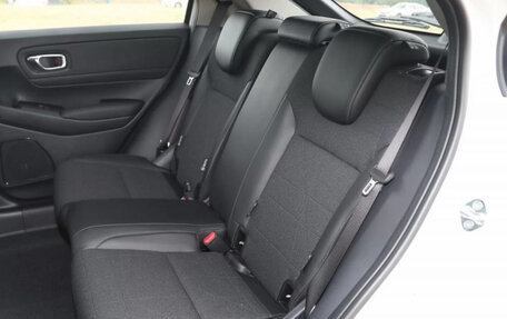 Honda Vezel, 2025 год, 2 400 000 рублей, 17 фотография