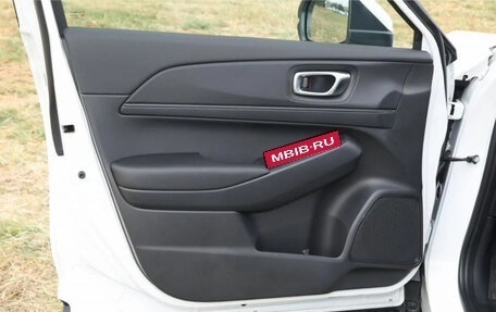 Honda Vezel, 2025 год, 2 400 000 рублей, 15 фотография