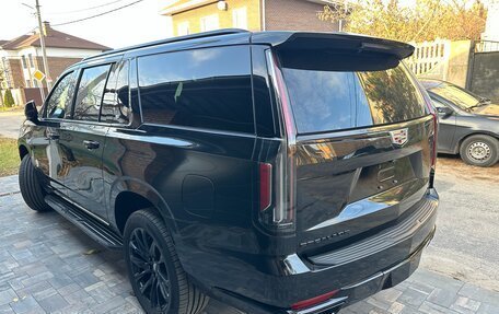 Cadillac Escalade V, 2021 год, 9 850 000 рублей, 4 фотография