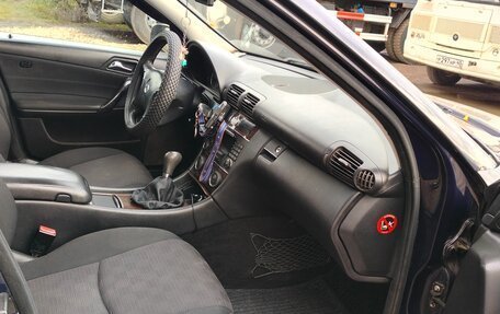 Mercedes-Benz C-Класс, 2004 год, 810 000 рублей, 9 фотография