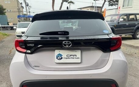 Toyota Yaris, 2021 год, 1 030 777 рублей, 7 фотография