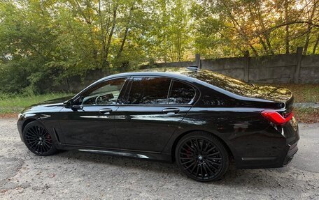 BMW 7 серия, 2019 год, 5 400 000 рублей, 2 фотография