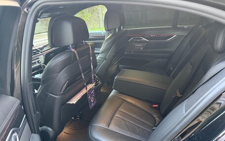 BMW 7 серия, 2019 год, 5 400 000 рублей, 10 фотография