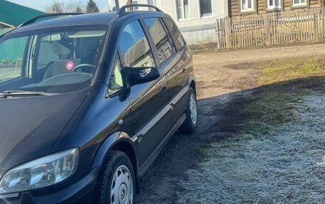 Opel Zafira A рестайлинг, 2003 год, 375 000 рублей, 10 фотография