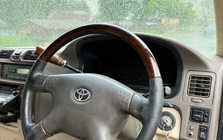 Toyota Granvia, 1998 год, 600 000 рублей, 10 фотография