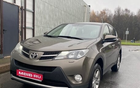 Toyota RAV4, 2014 год, 1 520 000 рублей, 2 фотография