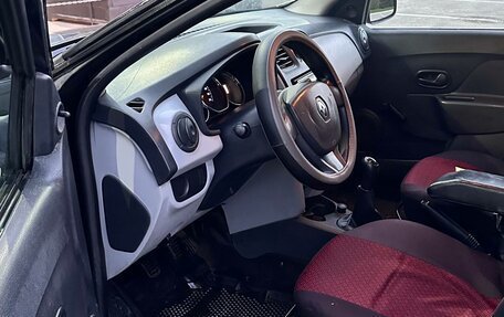 Renault Logan II, 2014 год, 610 000 рублей, 7 фотография