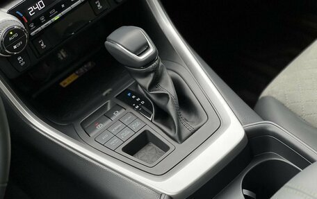 Toyota RAV4, 2025 год, 4 090 000 рублей, 25 фотография