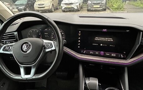 Volkswagen Touareg III, 2018 год, 5 250 000 рублей, 15 фотография