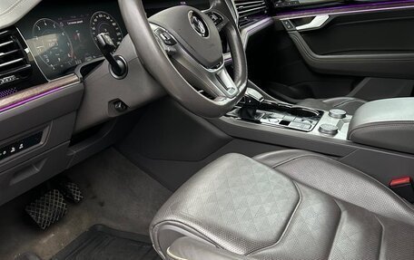 Volkswagen Touareg III, 2018 год, 5 250 000 рублей, 21 фотография