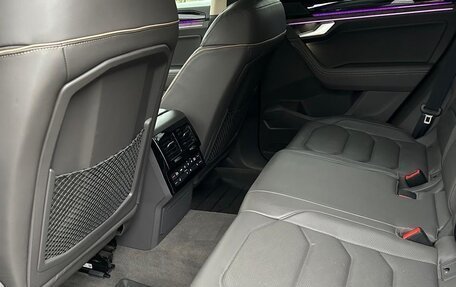 Volkswagen Touareg III, 2018 год, 5 250 000 рублей, 20 фотография